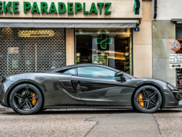 カスタム事例Cの説明はこちら